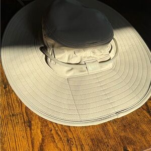 REI Light Tan Outdoor Hat